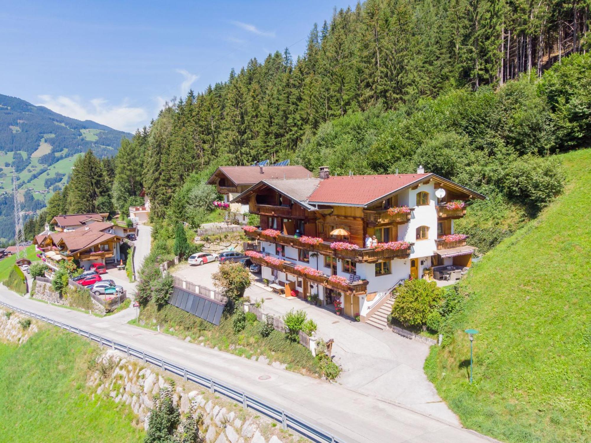 Apartment Alpin-2 By Interhome Zell am Ziller Eksteriør billede